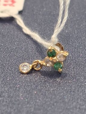 🍀💫22K Real Gold Green & White Nose  Pin💫🍀